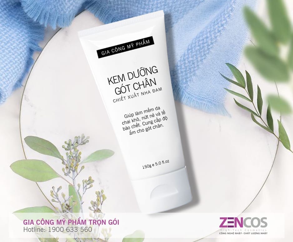 Gia-công-kem-dưỡng-gót-chân