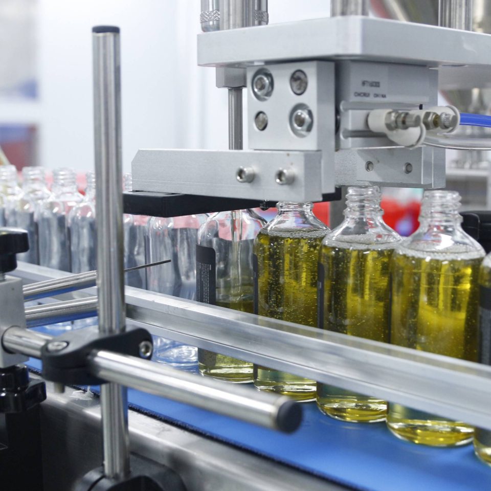 gia-cong-tron-goi-my-pham